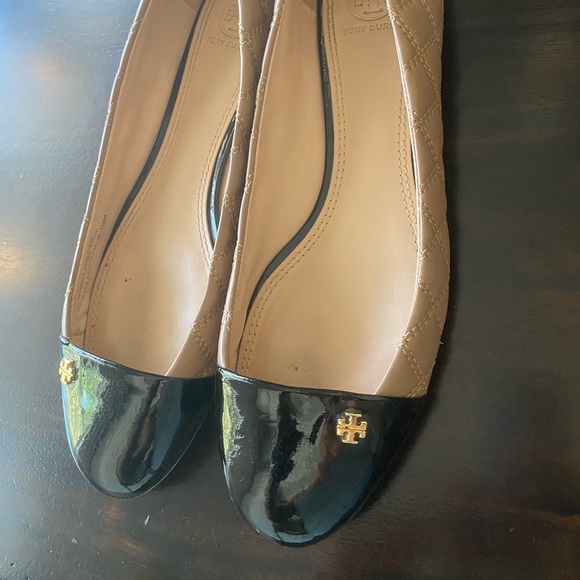 Authentic Tory Burch size 10 quilted flats - Picture 1 of 5